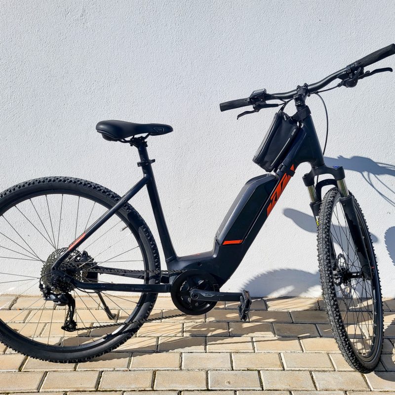 Bicicleta KTM Macina Cross A410